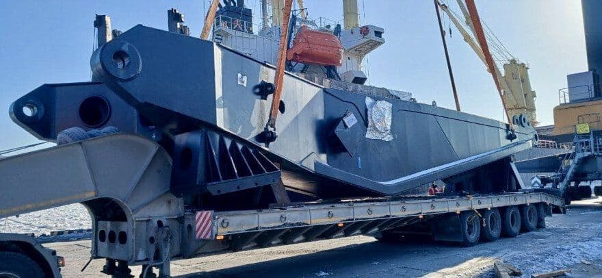 news-tranzit-perevozka-karernogo-ekskavatora