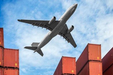 Плюсы и минусы авиаперевозок